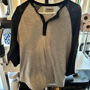 Express 3/4 sleeve 4 button henley mens M